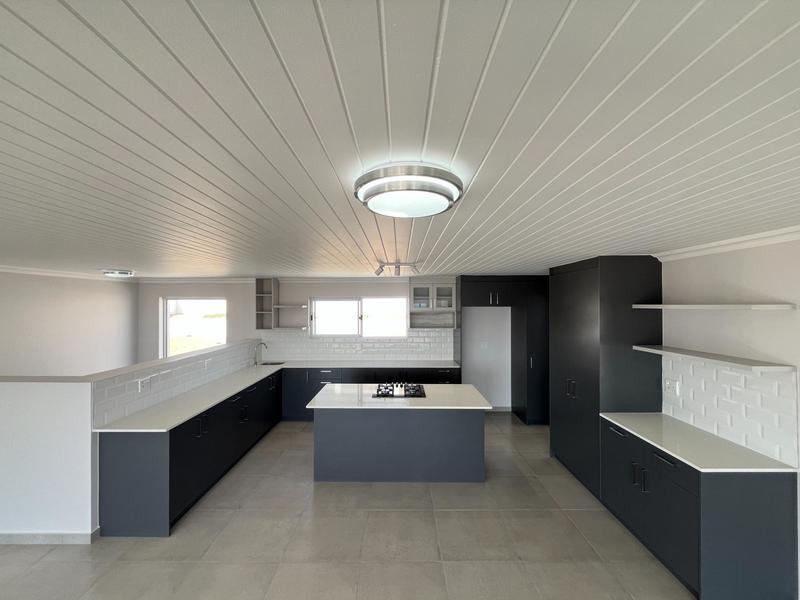 4 Bedroom Property for Sale in Da Gama Bay Western Cape